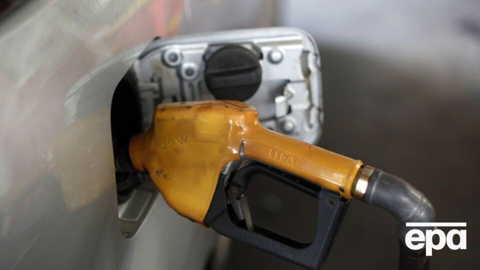 АМК проверит цены на бензин