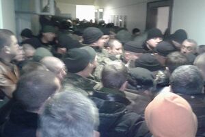 В суде началась потасовка после отклонения апелляции задержанного на Драгобрате бойца ПС Хорвата. Фоторепортаж