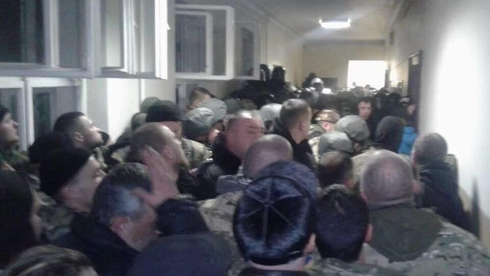 Коридор в суде, Ужгород