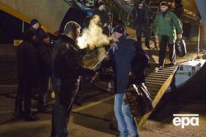 Президент Петр Порошенко заявил, что с начала войны из плена освобождены более 2900 человек