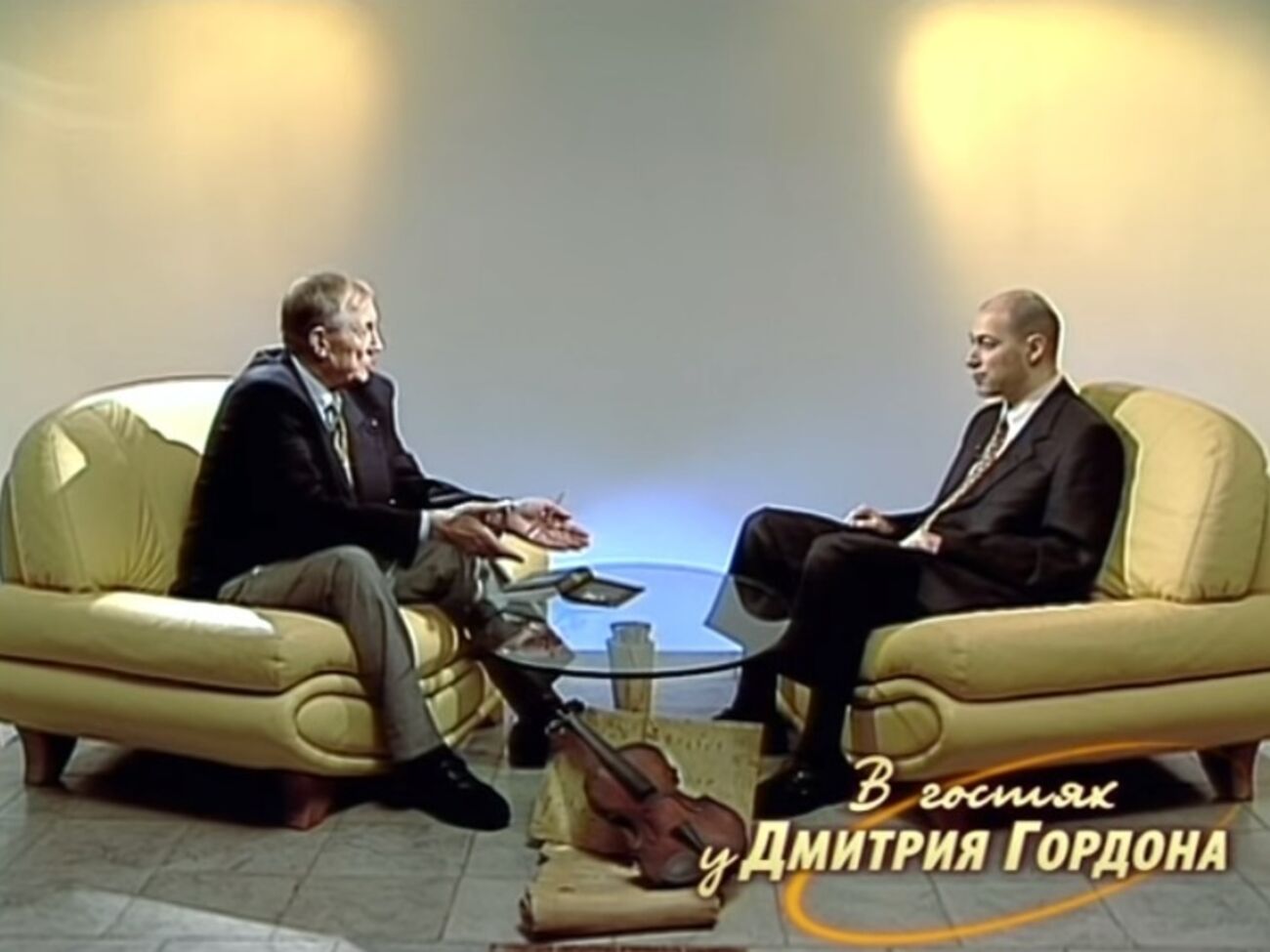 Евгений Евтушенко: Хрущев стукнул кулаком по столу: "Горбатого могила исправит!"