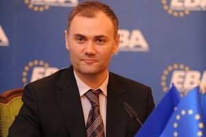 В прокуратуре утверждают, что требование об экстрадиции Колобова – это не политическая расправа, а "чистый криминал"