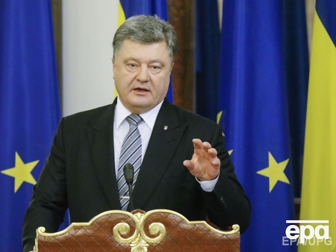 Порошенко заявил, что в течение трех недель на Донбассе не применяли артиллерию