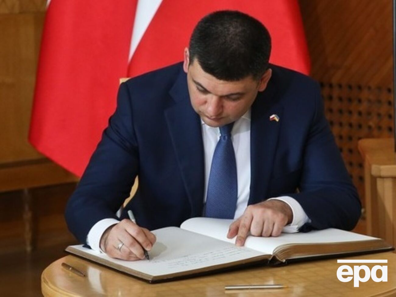 Гройсман объяснил, почему не может подписать проект закона о перевыборах в Кривом Роге