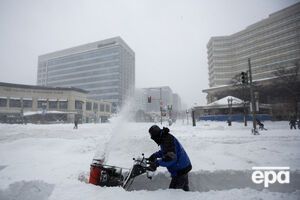 Восточное побережье США накрыла снежная буря