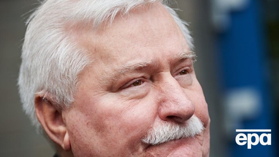 Валенса уверен, что нынешнее правительство Польши разрушает свободу