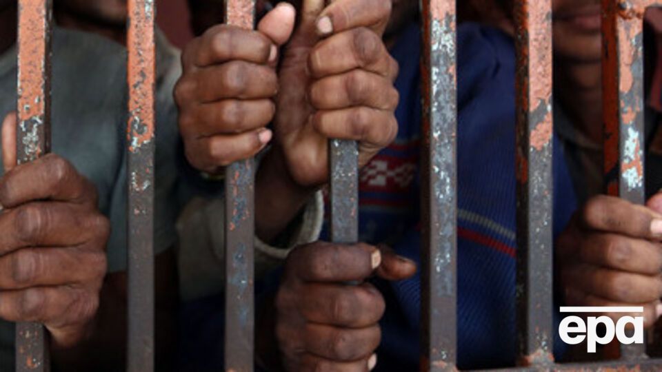 40 беглецов задержала полиция