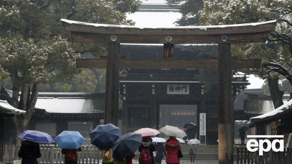 Сильные снегопады прошли в юго-западной и центральной части Японии