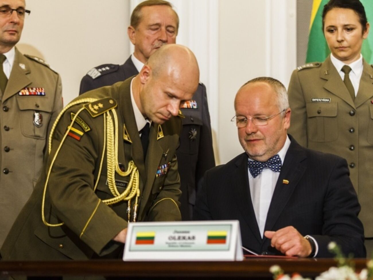 Церемония подписания договора о создании бригады в 2014 году в Варшаве