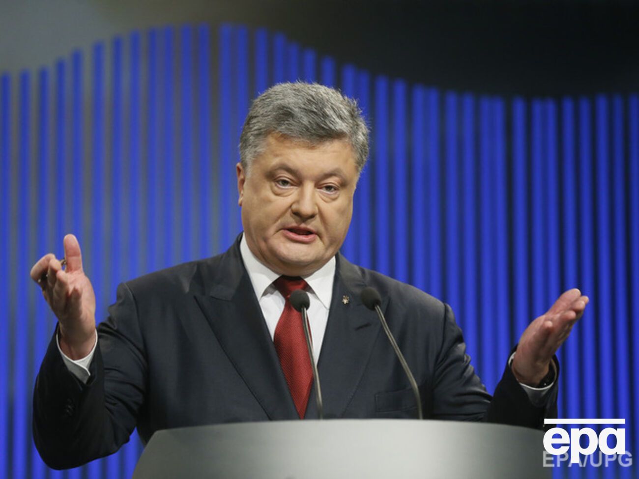 Порошенко выступил против досрочных парламентских выборов