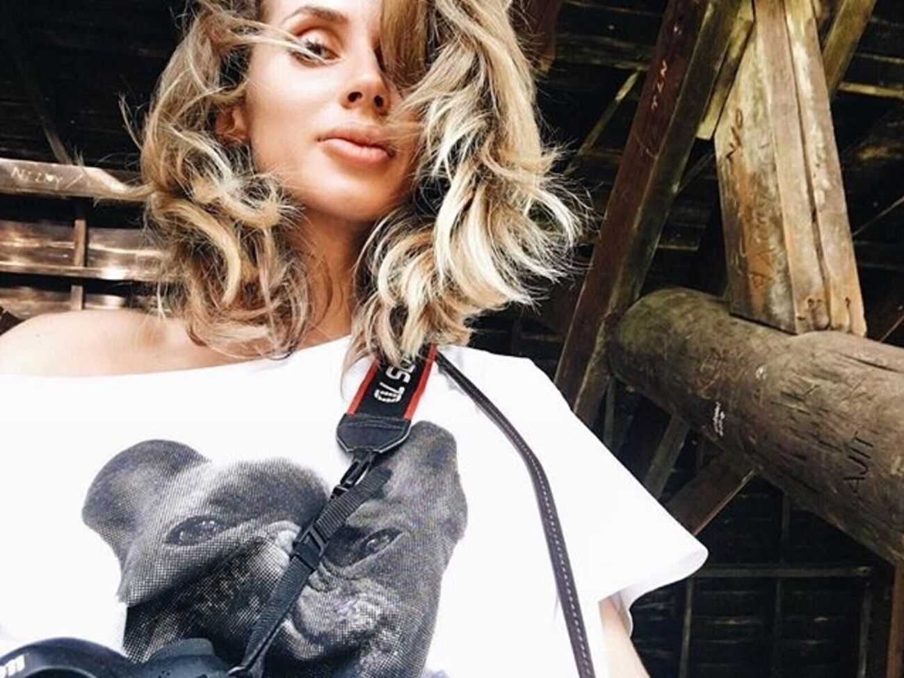Loboda:&nbsp;Родилась еще одна потрясающая песня! Милые женщины, ждите... Этот год обещает быть интересным