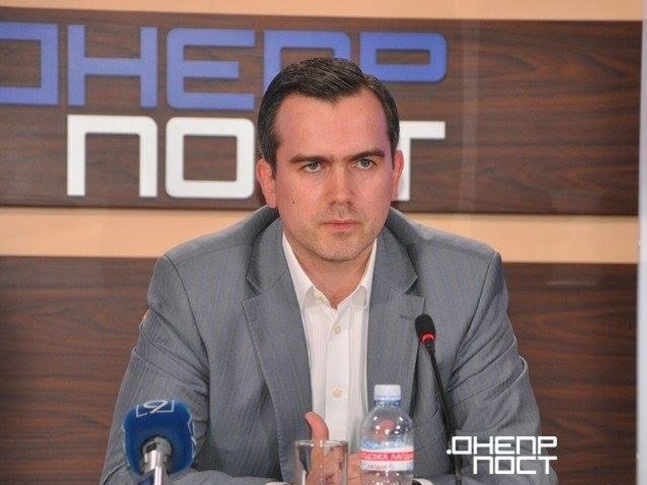 В криворожского активиста и экс-депутата выпустили пять пуль