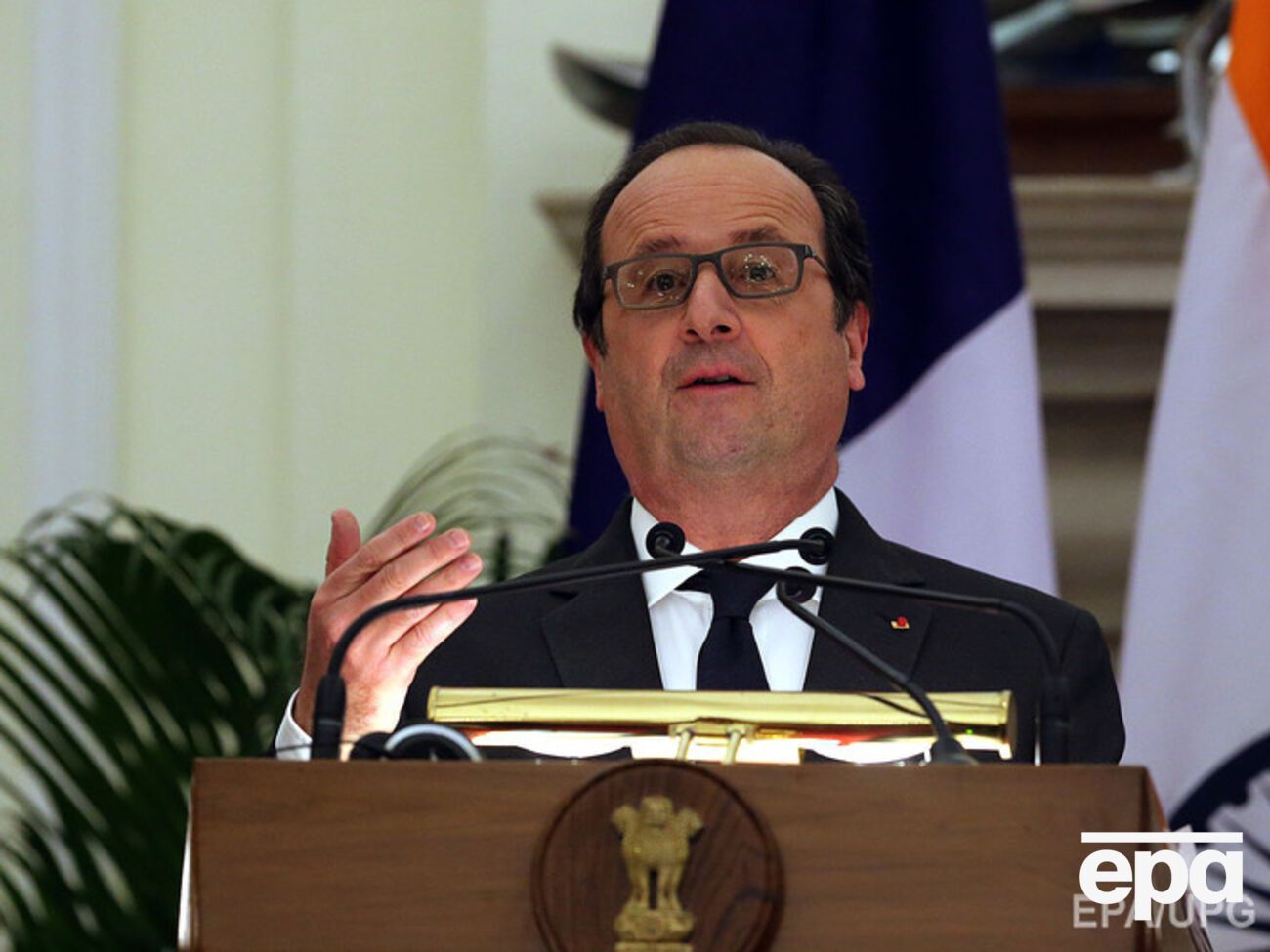 Президент Франции Франсуа Олланд: Никакие угрозы не изменят позицию Франции в ее борьбе против терроризма