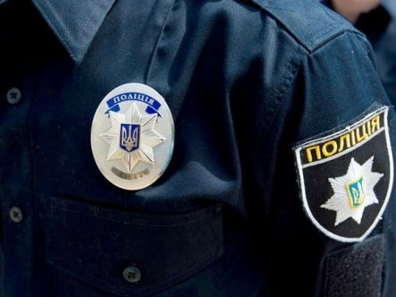 Самоубийца ранил полицейского