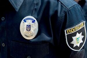 Самоубийца ранил полицейского