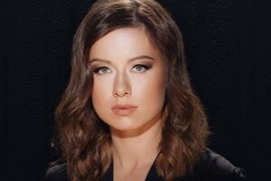 Савичева посвятила песню ушедшим знаменитостям