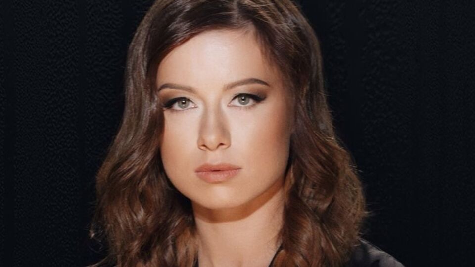 Савичева посвятила песню ушедшим знаменитостям