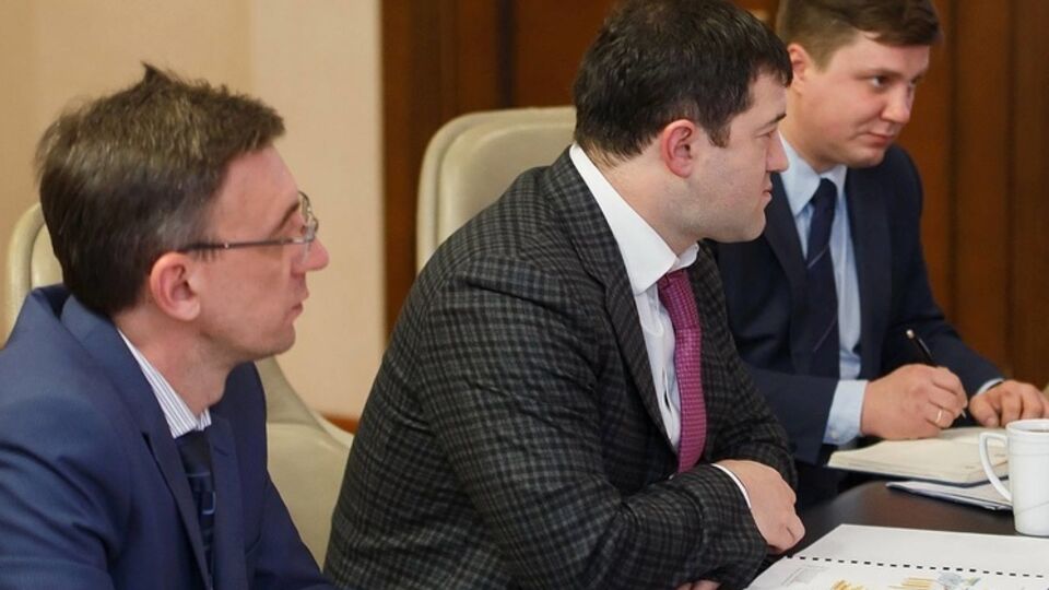 Украина и Молдова обсудили развитие совместных пунктов пропуска на украинско-молдавской границе. А центре – Роман Насиров