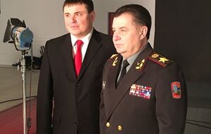 Министр обороны Украины Степан Полторак (справа) и его бывший заместитель Юрий Гусев