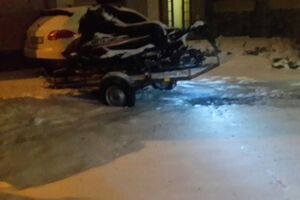 Прицеп, под который было заложено устройство