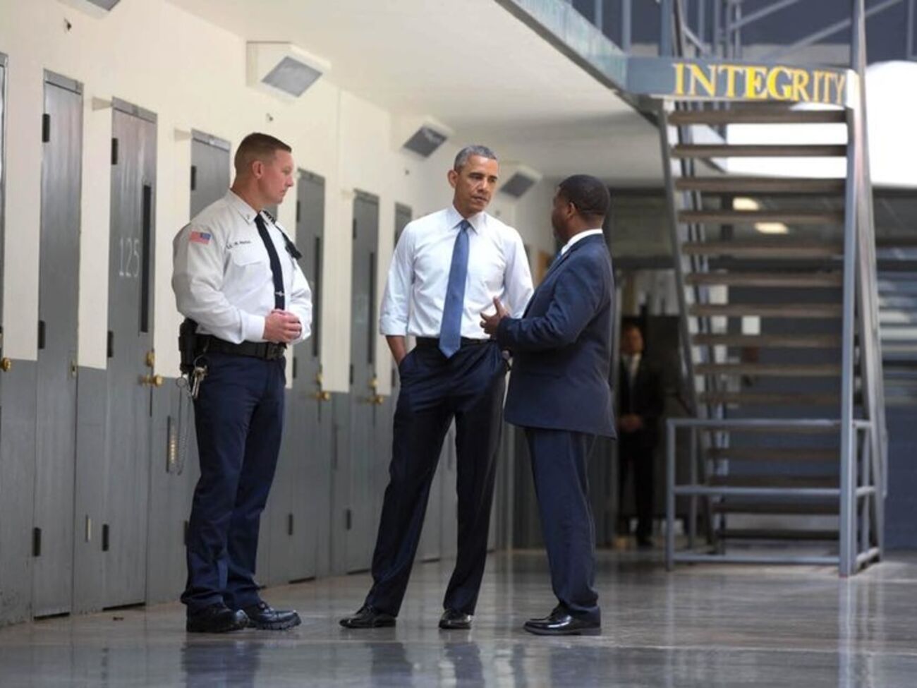 Барак Обама выразил надежду, что американские исправительные учреждения откажутся от практики заключения в одиночке