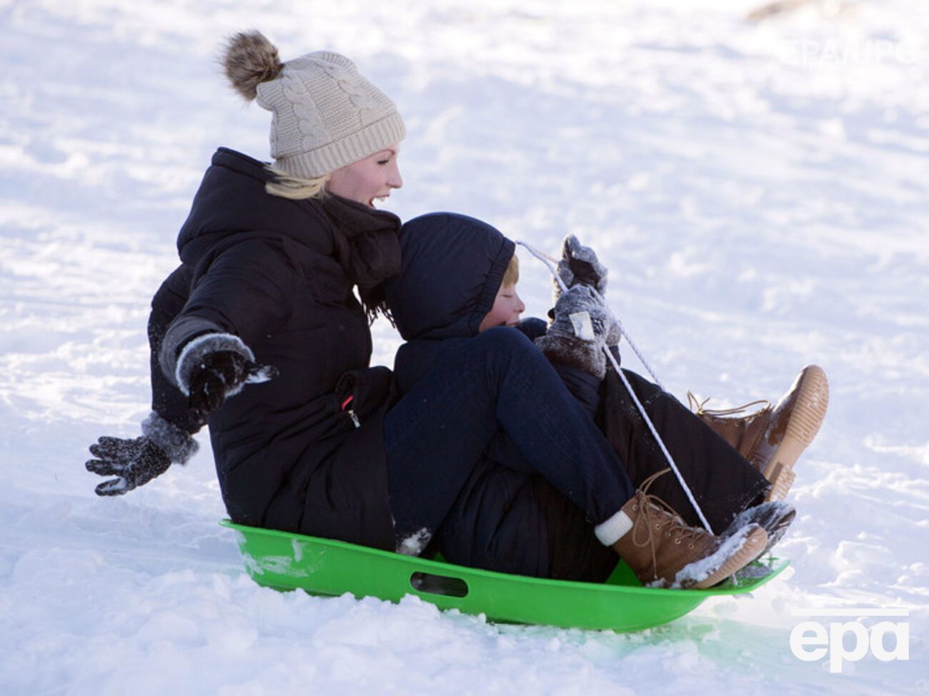 Гидрометцентр объявил штормовое предупреждение