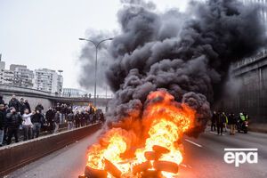 В Париже бастуют таксисты