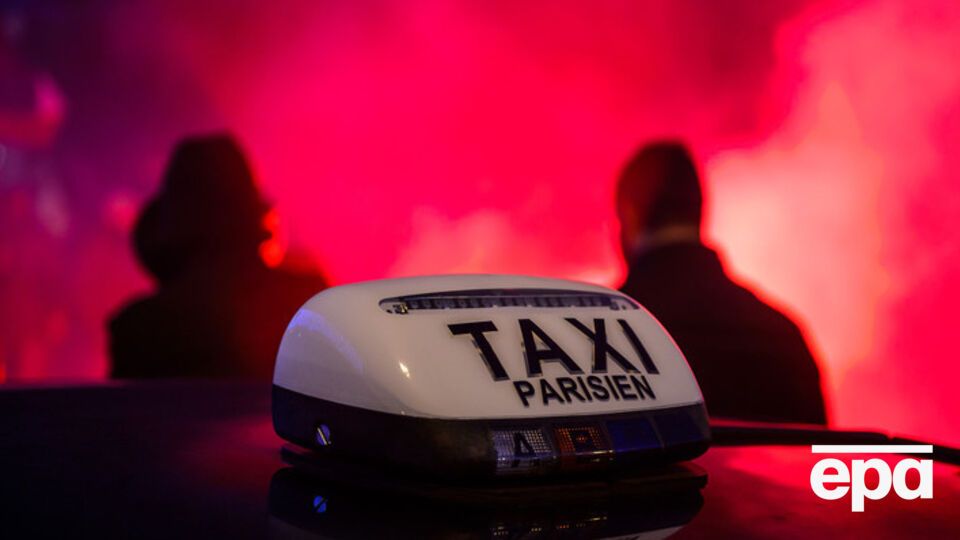 Таксисты обещают продолжить акцию в среду