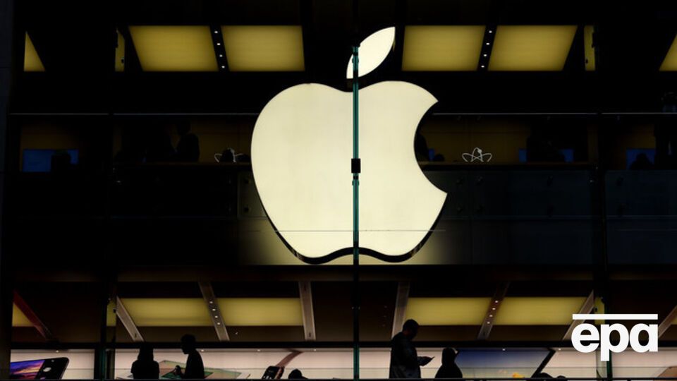 Apple фиксирует рекордно медленный рост продаж