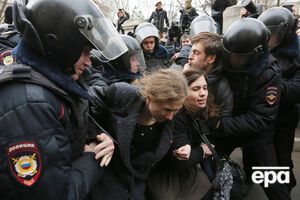 FH говорит о худшем за десятилетие годе для свобод и прав человека