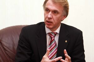 Владимир Огрызко: В последнее время некоторые из политиков Европы дрогнули: начались разговоры о том, что невыгодно разрывать отношения с Россией