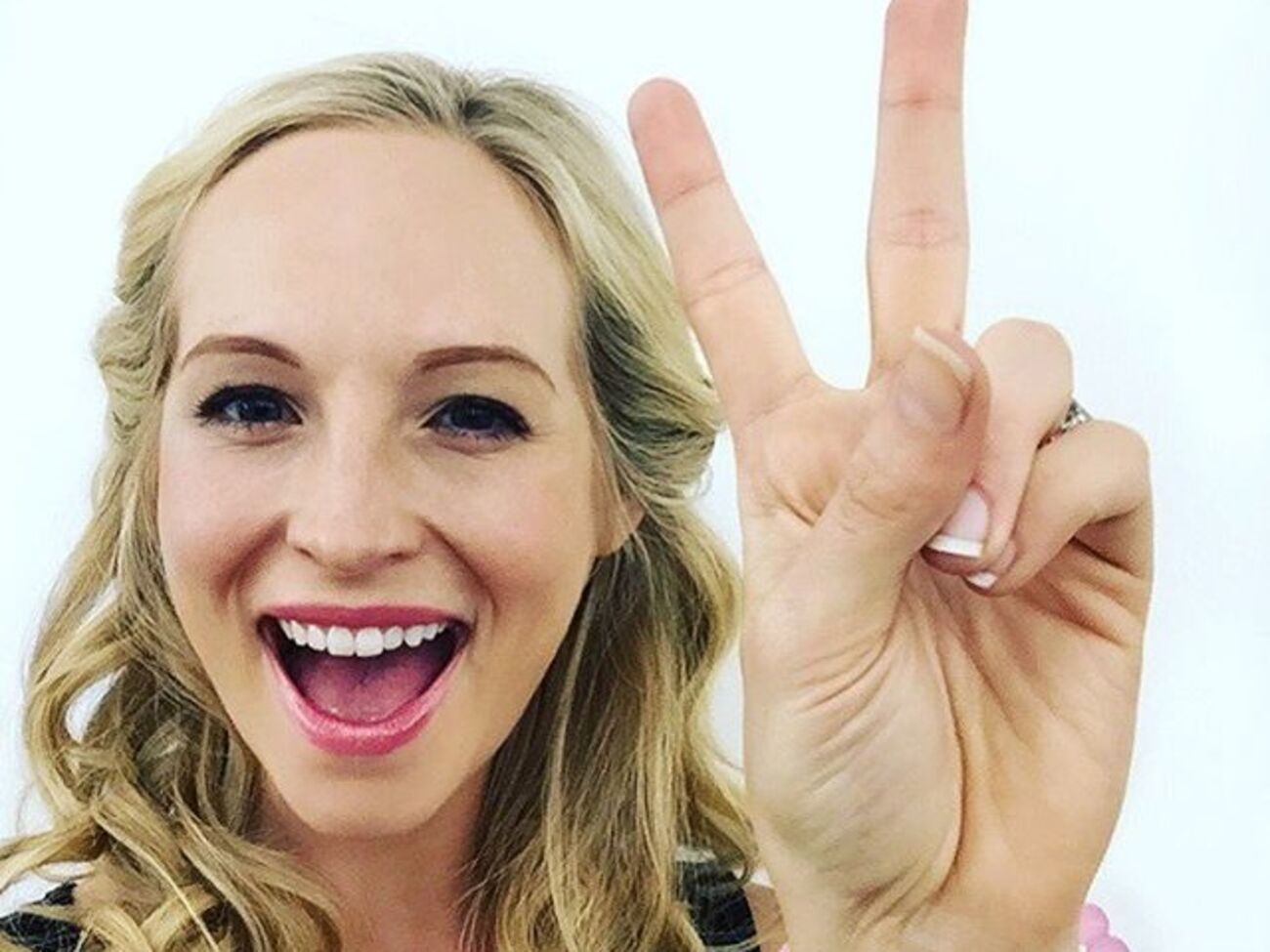 Аккола назвала дочь Мей