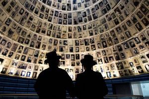 Сегодня во всем мире вспоминают жертв Холокоста. Фоторепортаж