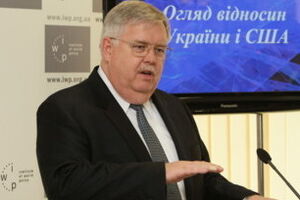 Журналисты провели опрос жителей Москвы об отношениях Украины и России