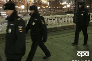 На акции протеста валютных заемщиков в Москве находятся около 20 представителей полиции