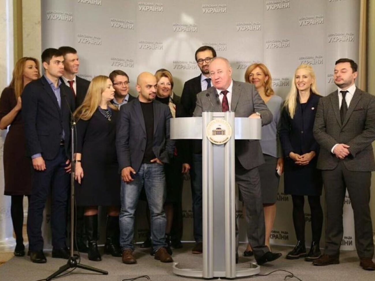 Члены "Антикоррупционной платформы" фракции Блока Петра Порошенко считают, что лишение Виктора Чумака&nbsp;мандата народного депутата будет нарушением закона
