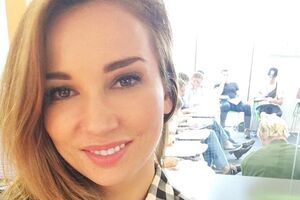 Чехова: В Америке большинство девушек очень мясные, попастые, ходят в сексуальных коротких шортиках, обтягивающих джинсах и коротких топах, и очень собой довольны