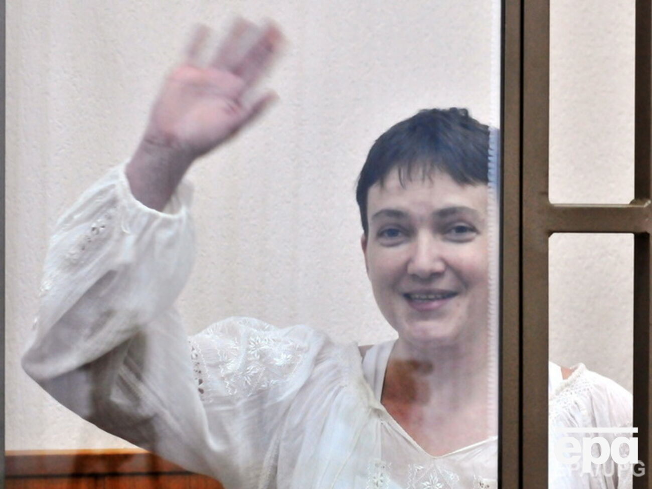 Савченко пригрозила сухой голодовкой, если ее удалят из зала суда