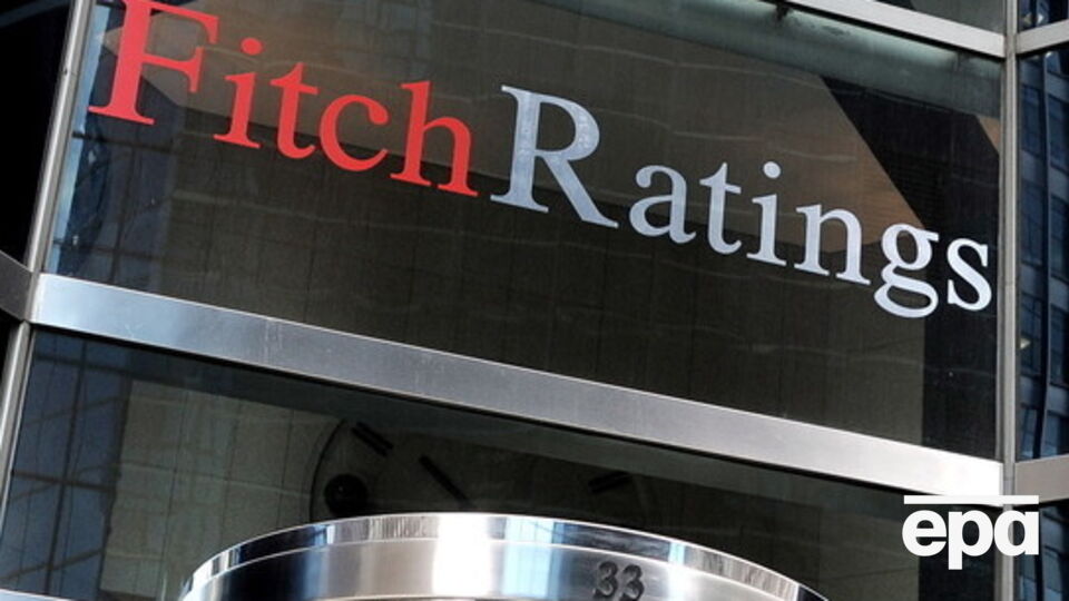 Fitch прогнозирует, что в 2016 году мировая экономика немного ускорится по сравнению с прошлым годом