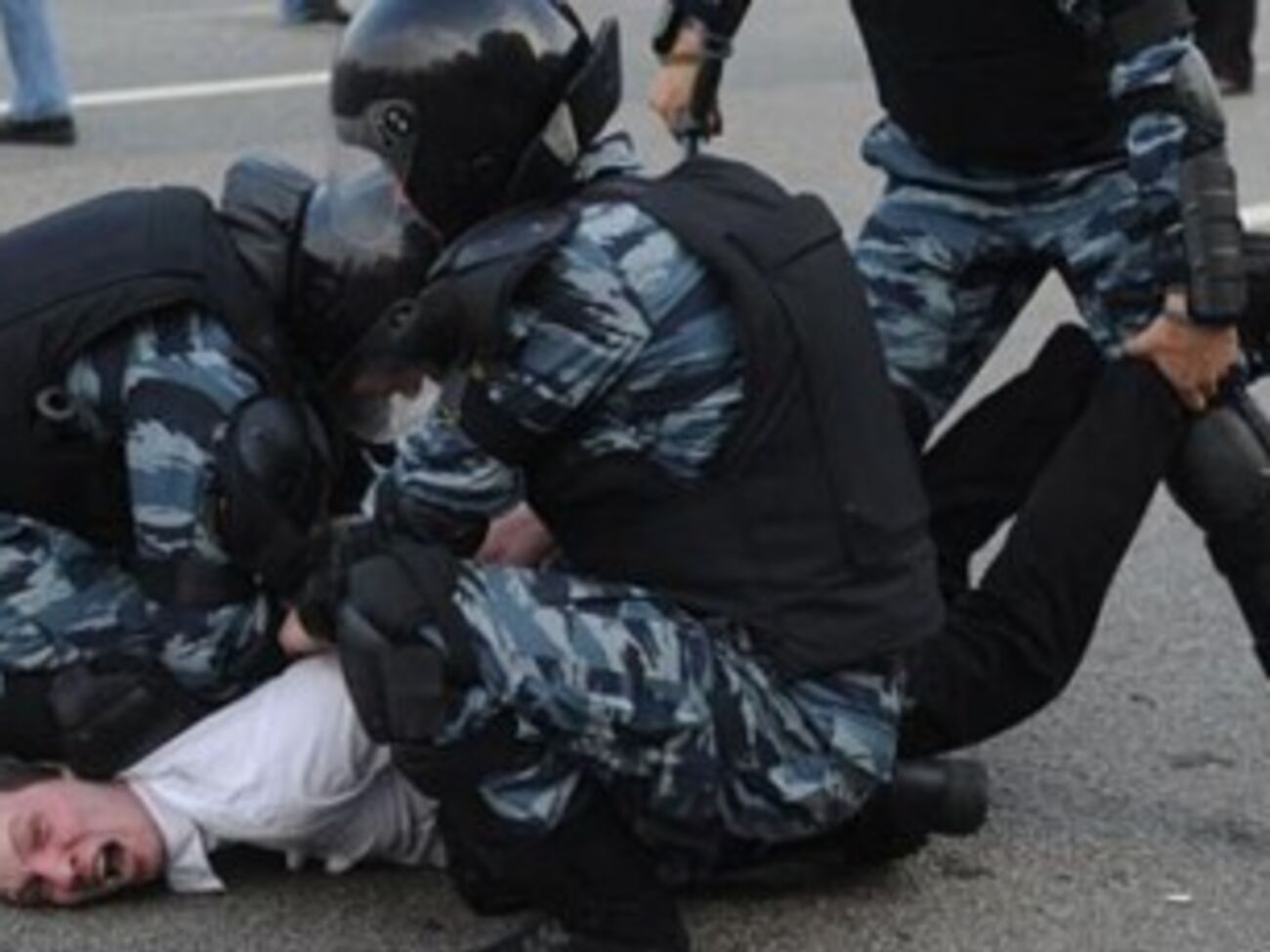 Гройман трижды ставил на голосование вопрос о привлечении Сергея Клюева к уголовной ответственности