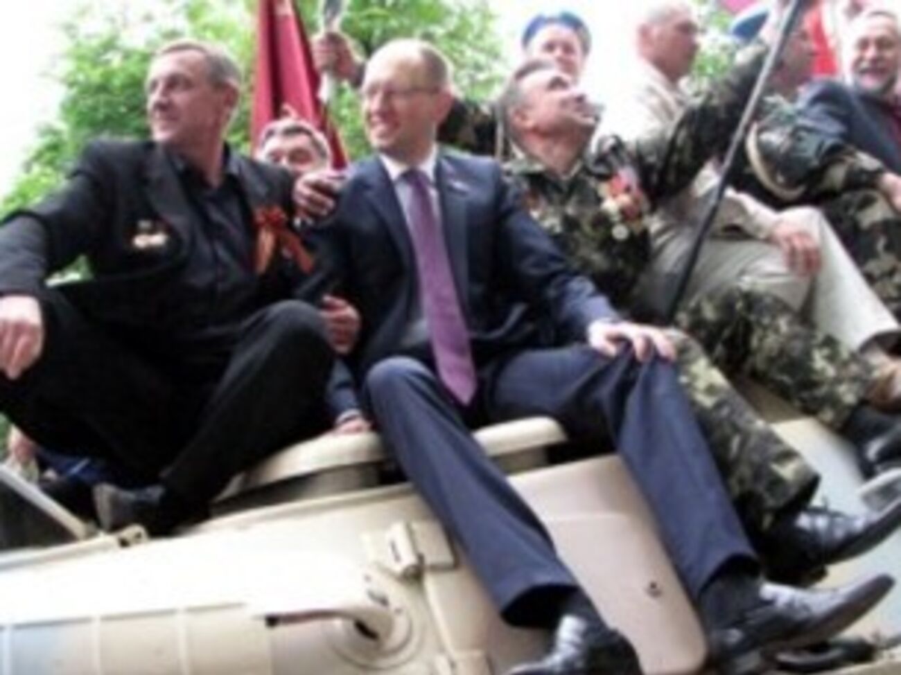 Завтра Порошенко возложит цветы на Аскольдовой могиле в Киеве