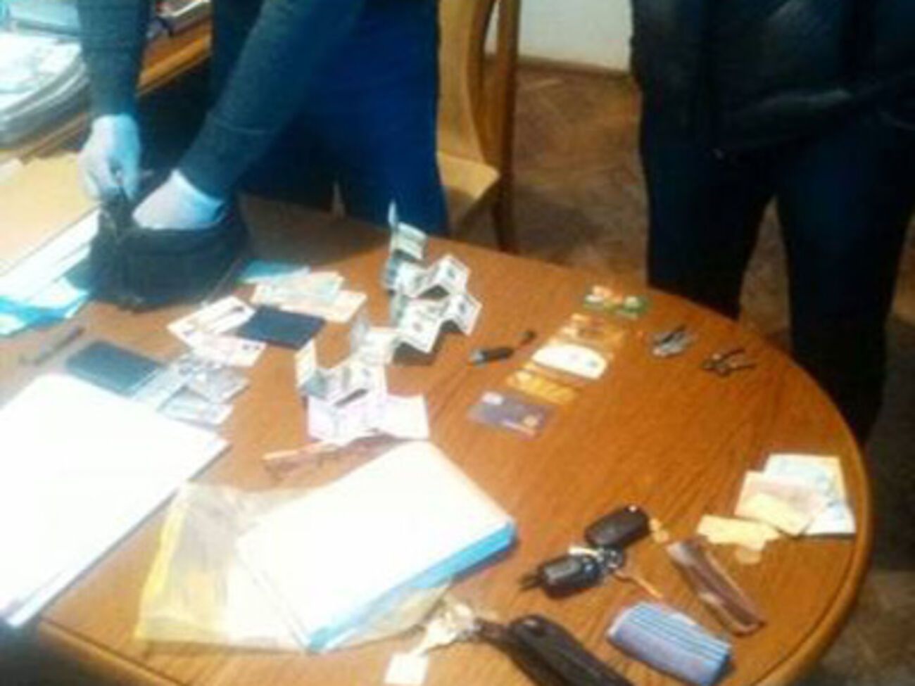 Судья получал взятку от посредника-адвоката, сообщили в СБУ