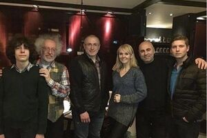 Михаил Ходорковский о фото с Валерией: Зрелость общества меряется способностью к компромиссу. Мы, судя по этому критерию, дурные подростки