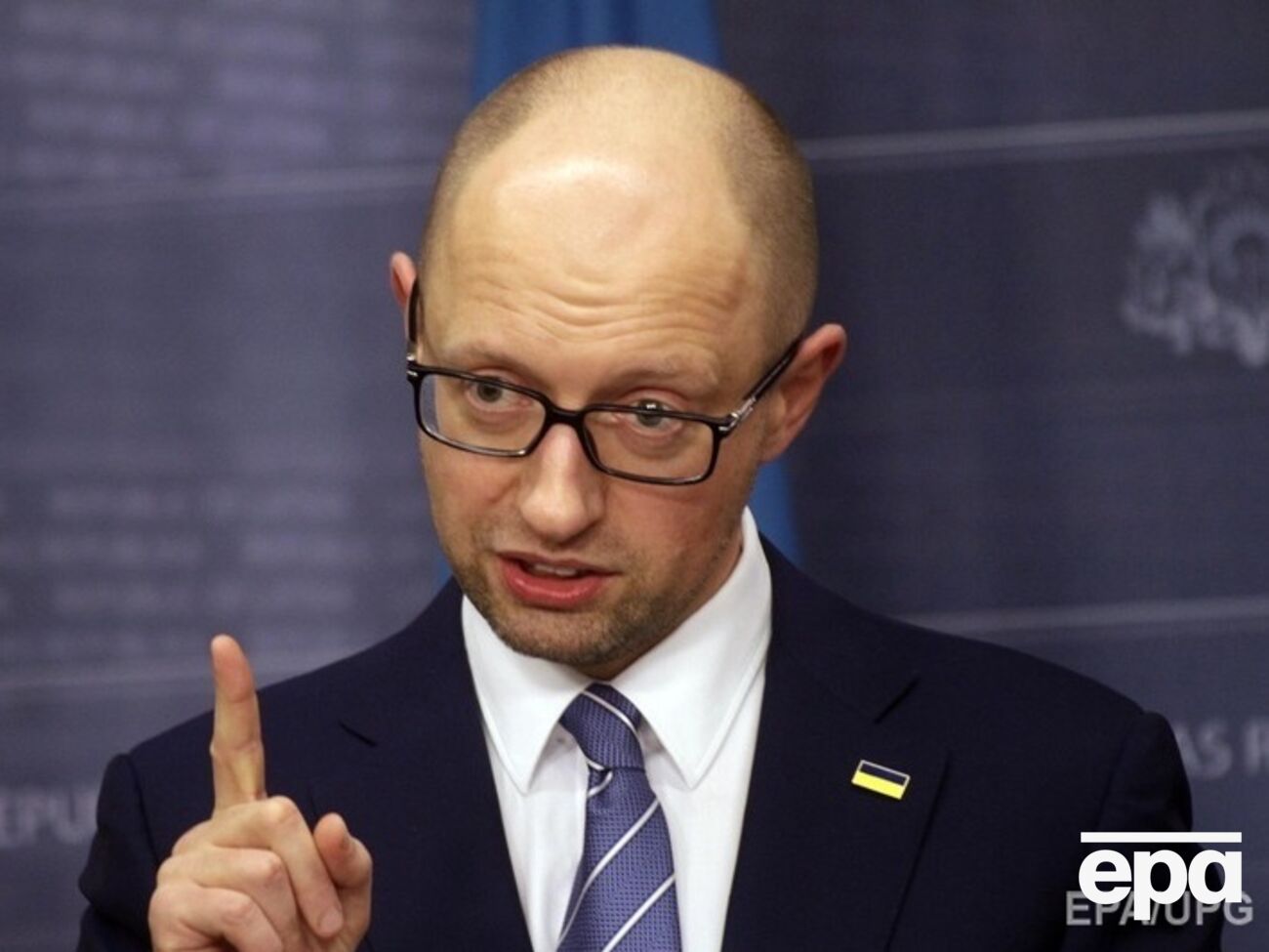 Яценюк надеется, что приватизация Одесского припортового завода принесет "миллионы долларов"