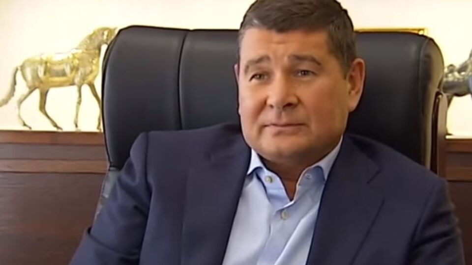 Нардеп Онищенко ушел с допроса в НАБУ, заявил Шкиряк
