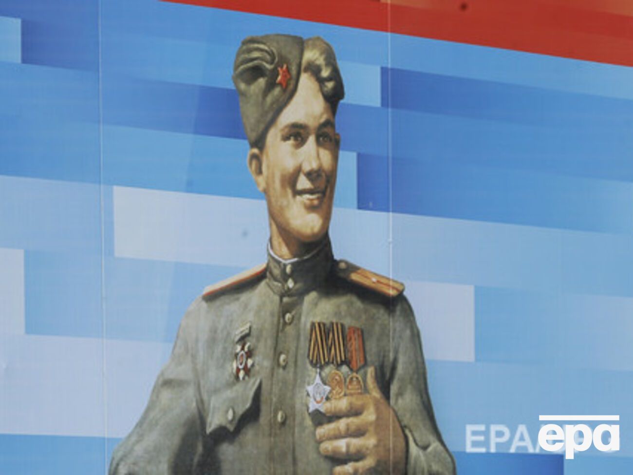 По данным ТАСС, военнослужащий был доставлен в больницу из воинской части. Врачам не удалось его спасти