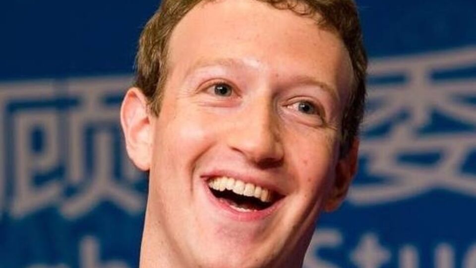 Цукерберг: Я надеюсь, что 2016 год будет счастливым, здоровым и продуктивным