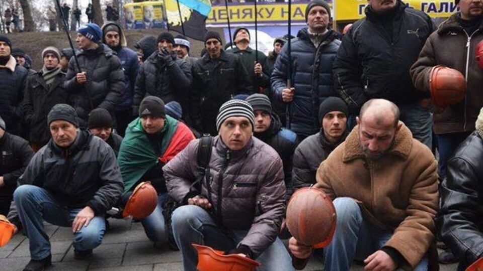Шахтеры требуют выплатить зарплату за ноябрь и декабрь минувшего года