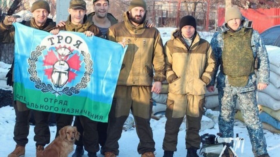 Боевиков отряда "Троя" штурмуют конфликтующие с ними представители "ДНР"
