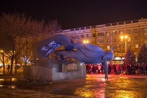 В акции приняли участие несколько сотен активистов